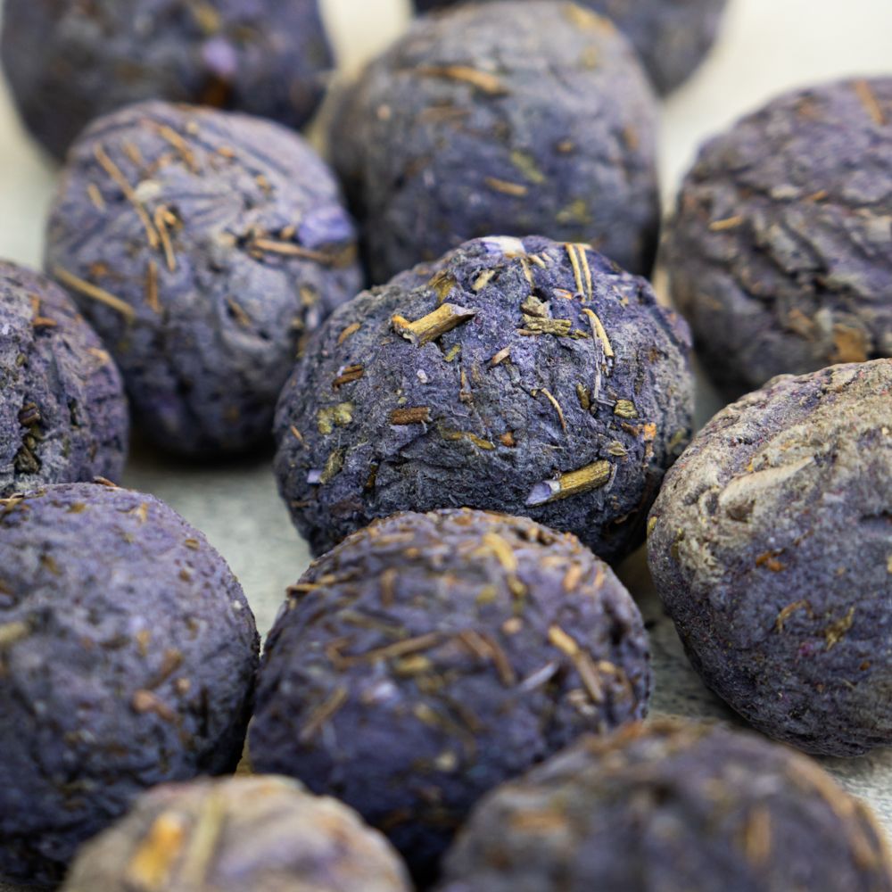 Bomba dymna do rozmazywania z piżma i benzoesu - obrazek 2